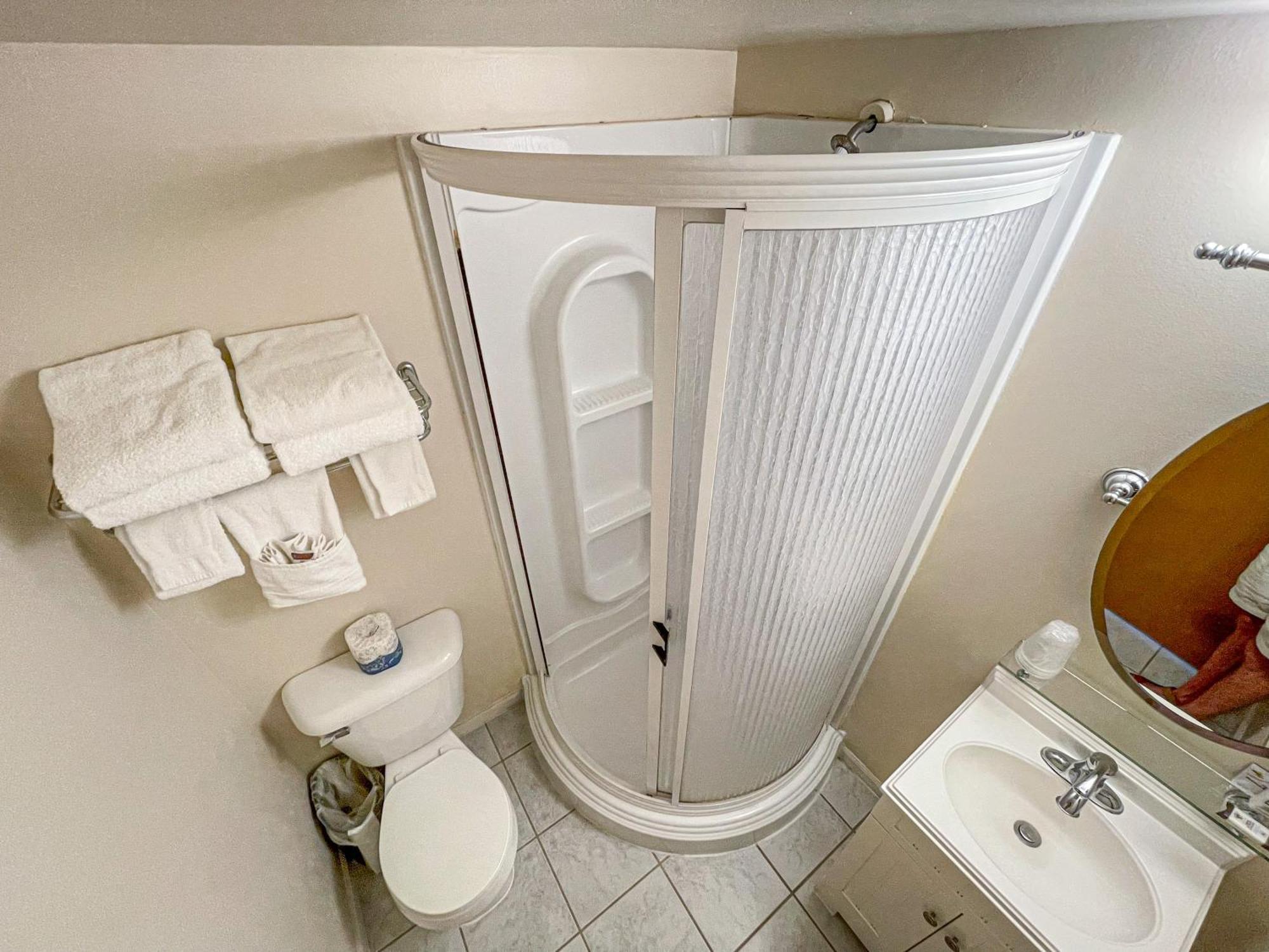 Economy Double Twin Room