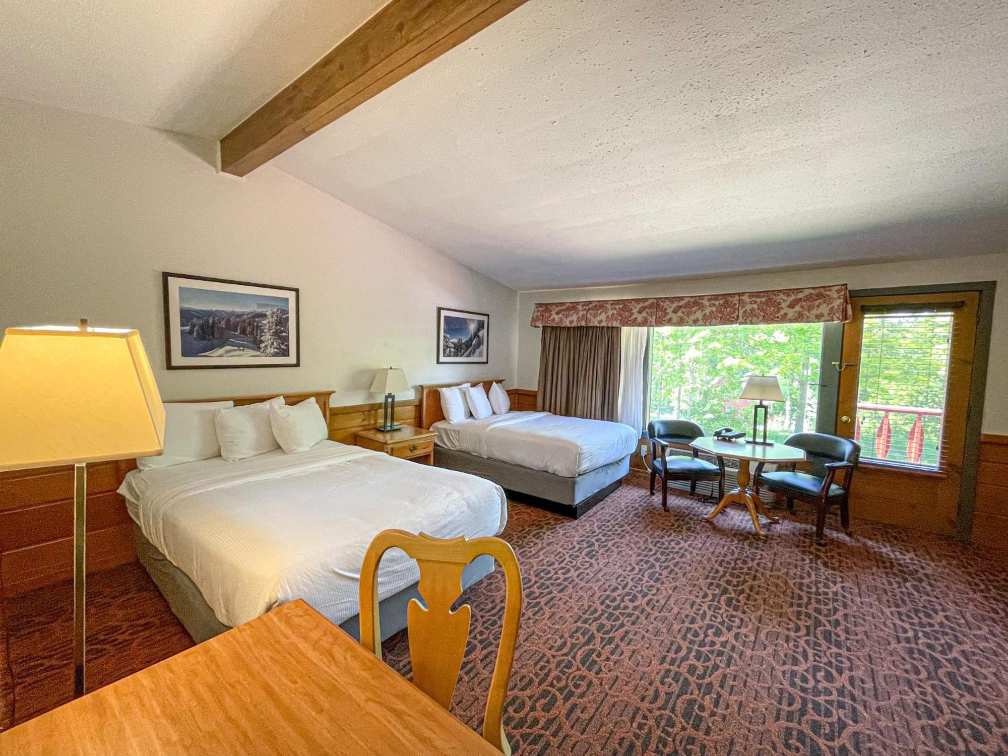 Standard Queen Room